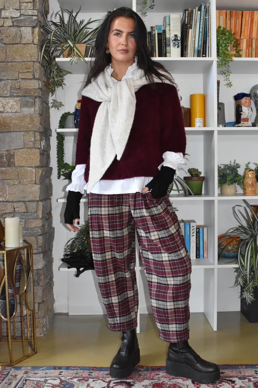 Lola Boucle Slouch Knit Burgundy